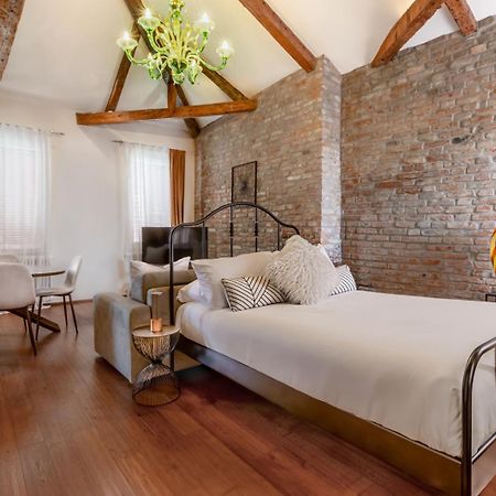 Duomo Murano Apartment With Canal View ภายนอก รูปภาพ