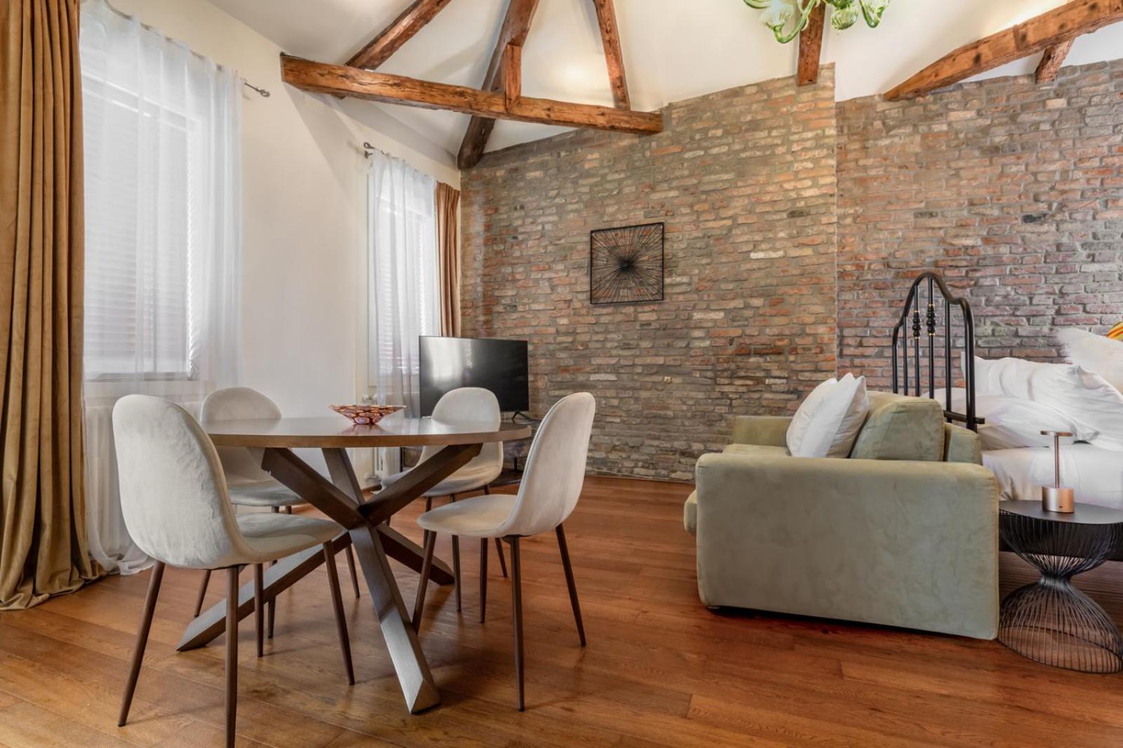 Duomo Murano Apartment With Canal View ภายนอก รูปภาพ